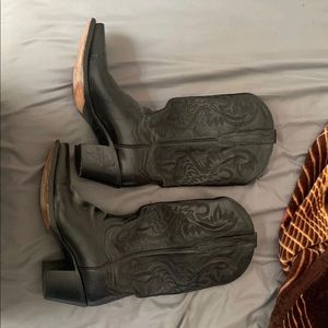Women’s boots